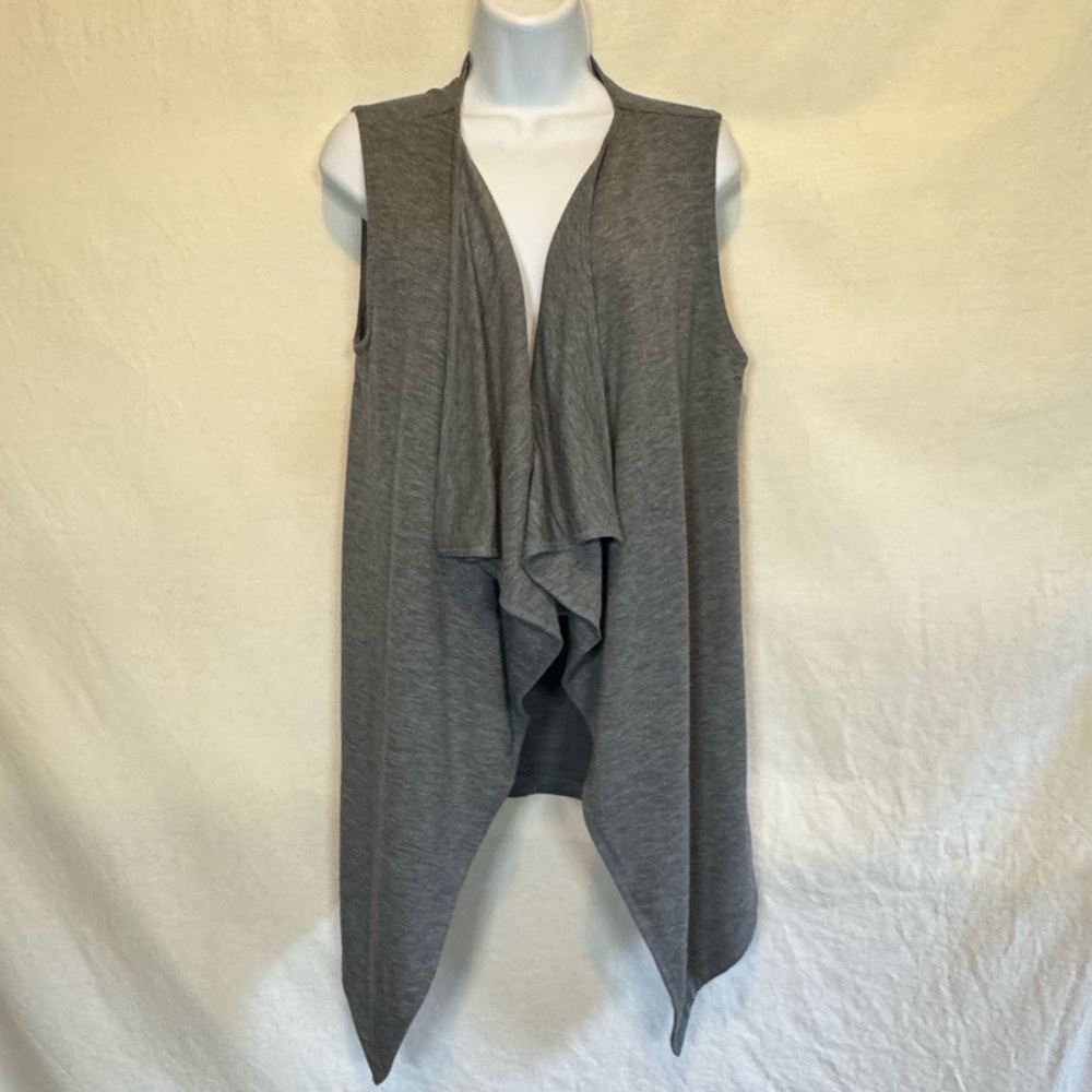 C-96 Matilda Jane Gray Sleeveless Drape Front Cardigan Vest Size S